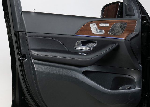 2025 Mercedes Benz GLE 580 4MATIC photo 24