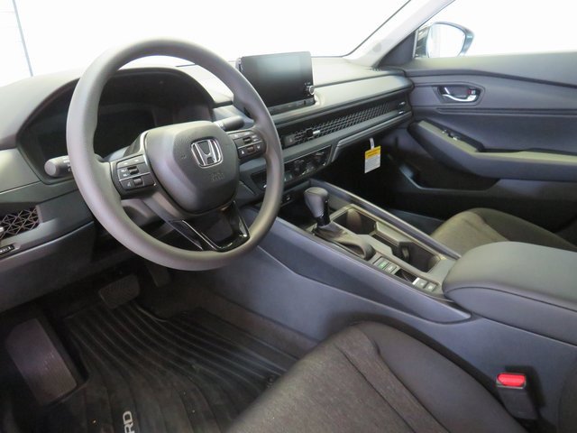 2025 Honda Accord SE photo 2