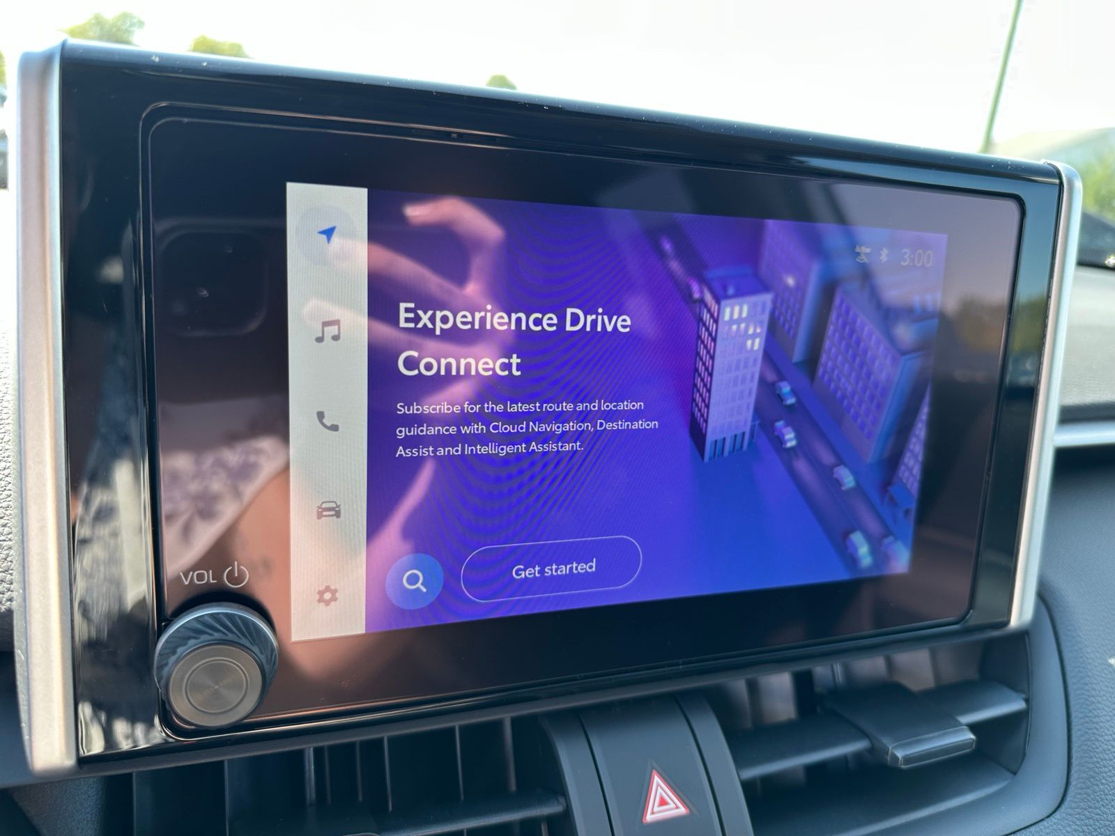 2025 Toyota RAV4 Hybrid XLE photo 14
