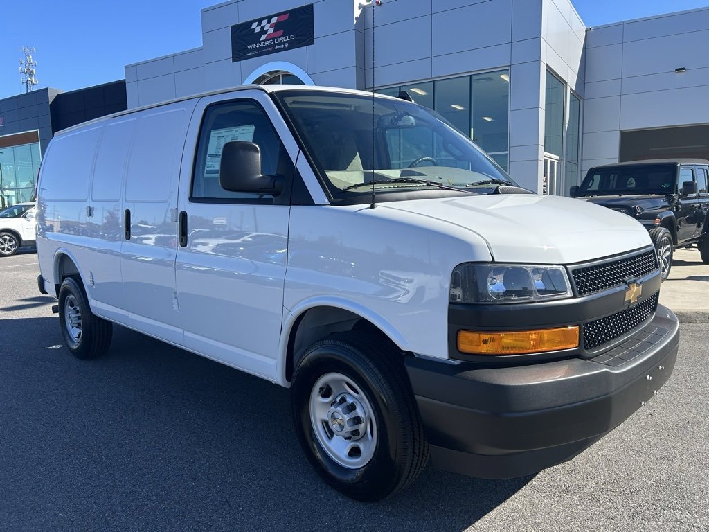 2025 Chevrolet Express Cargo Work Van's photo