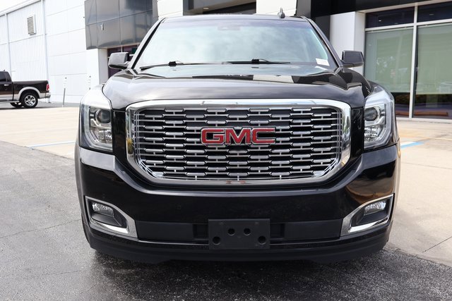 2019 Gmc Yukon XL Denali photo 2