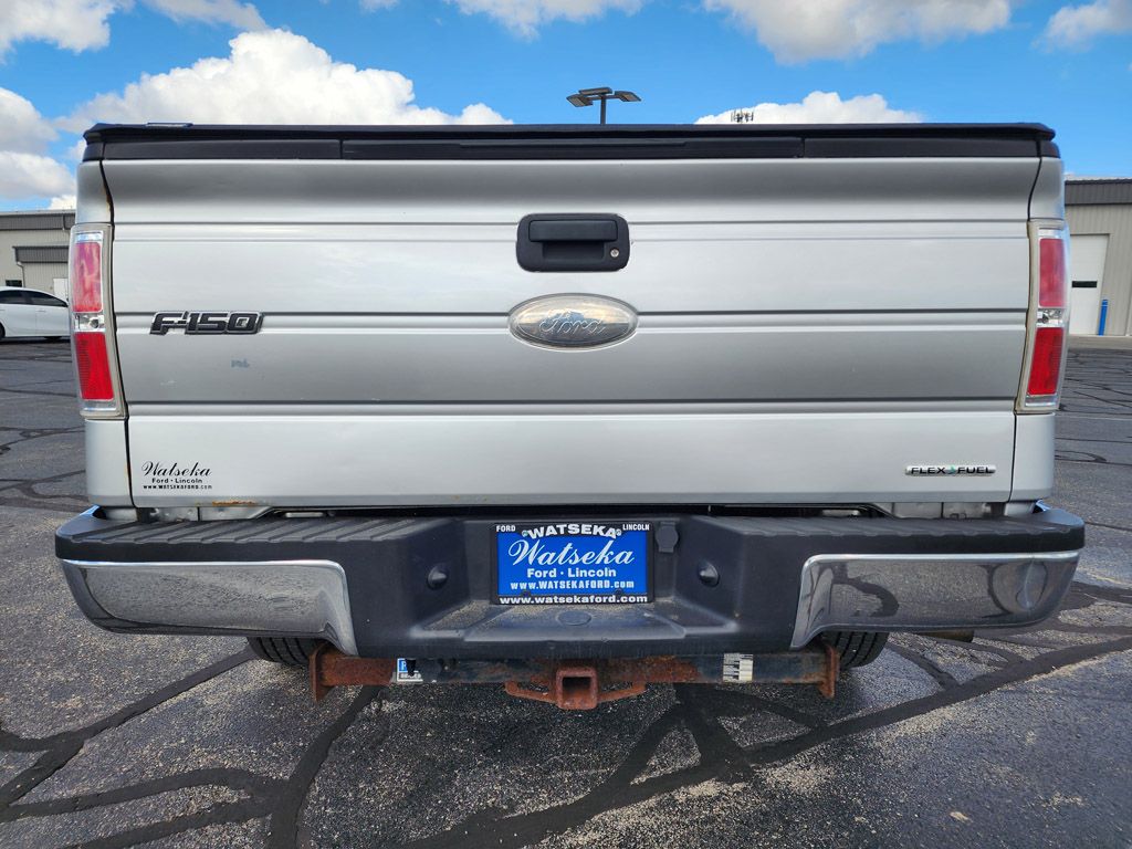 2012 Ford F-150 XLT photo 8