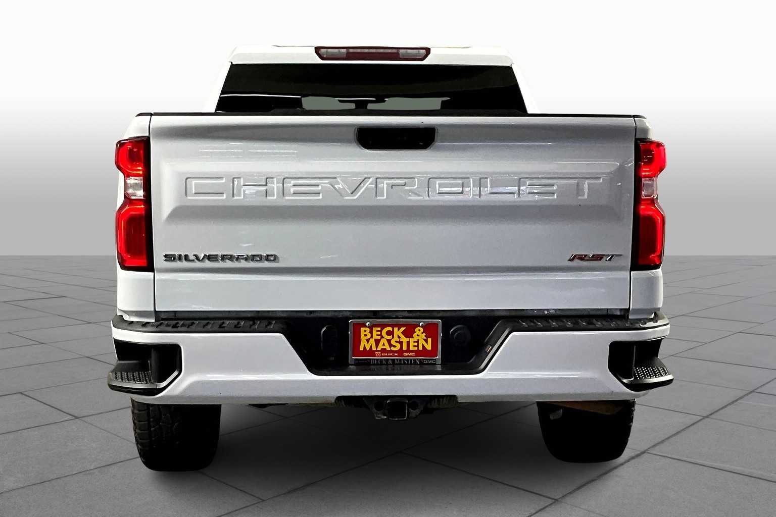 2021 Chevrolet Silverado 1500 RST photo 4