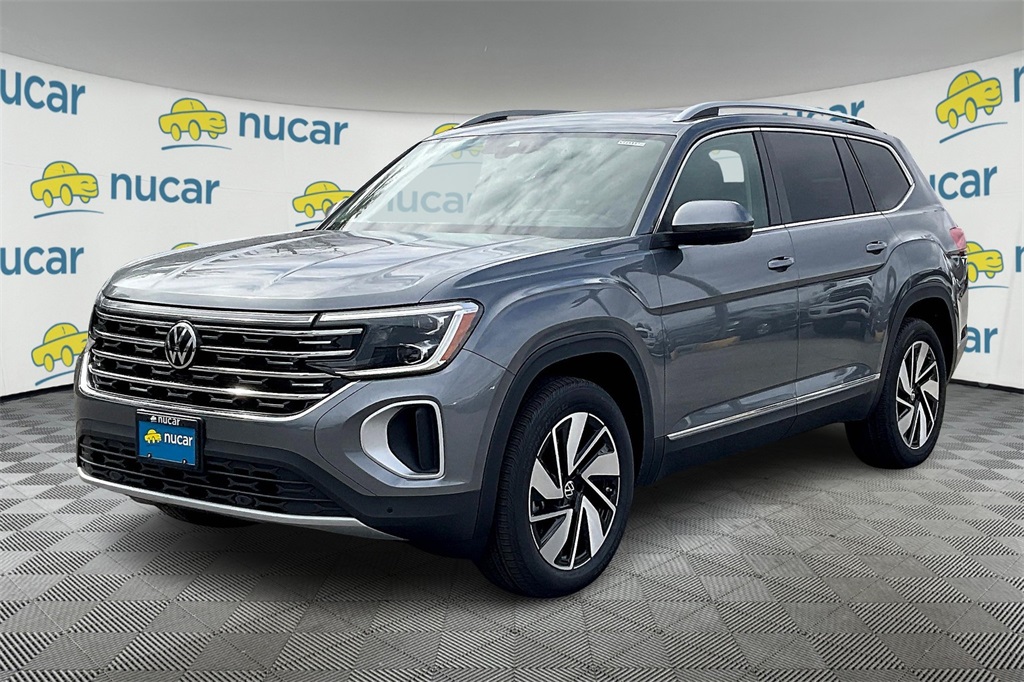 2025 Volkswagen Atlas SEL photo 3