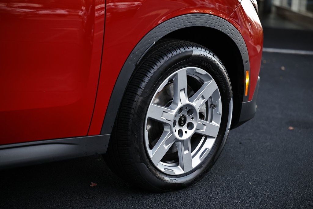 2025 Mini Cooper S Iconic photo 3