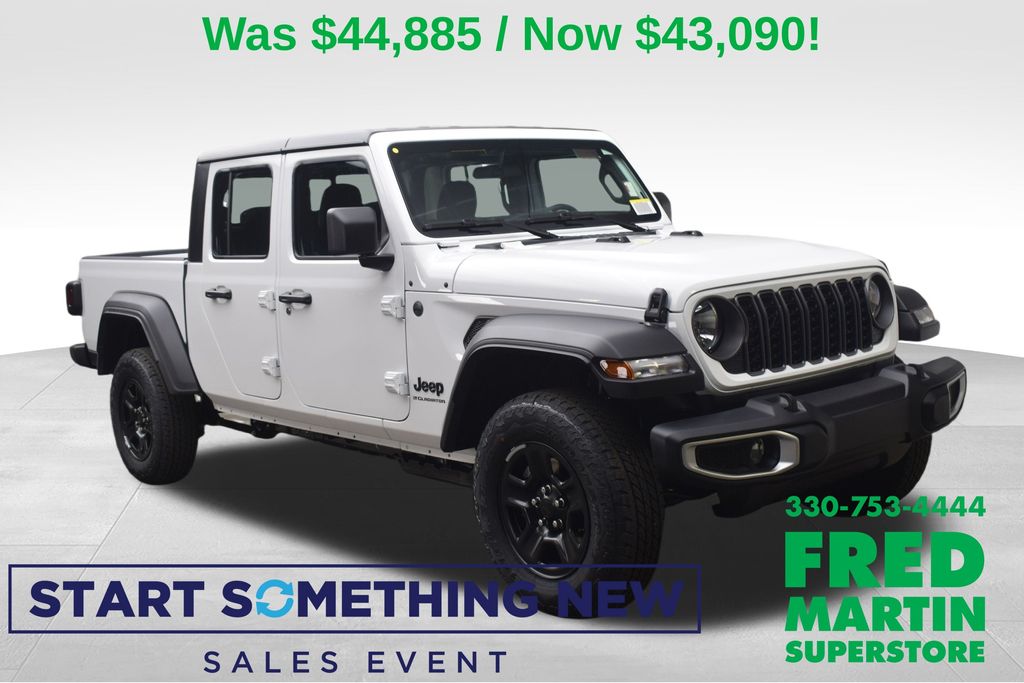 2026 Jeep Gladiator Sport's photo