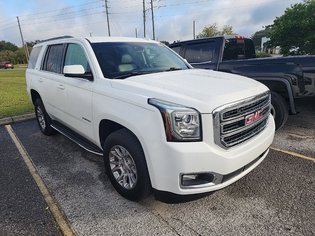 2017 Gmc Yukon SLT photo 3