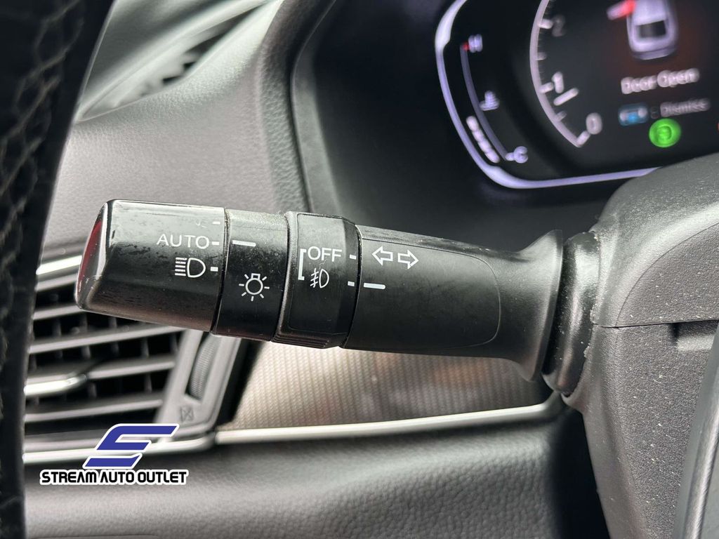 2019 Honda Accord Sport 2.0T photo 19