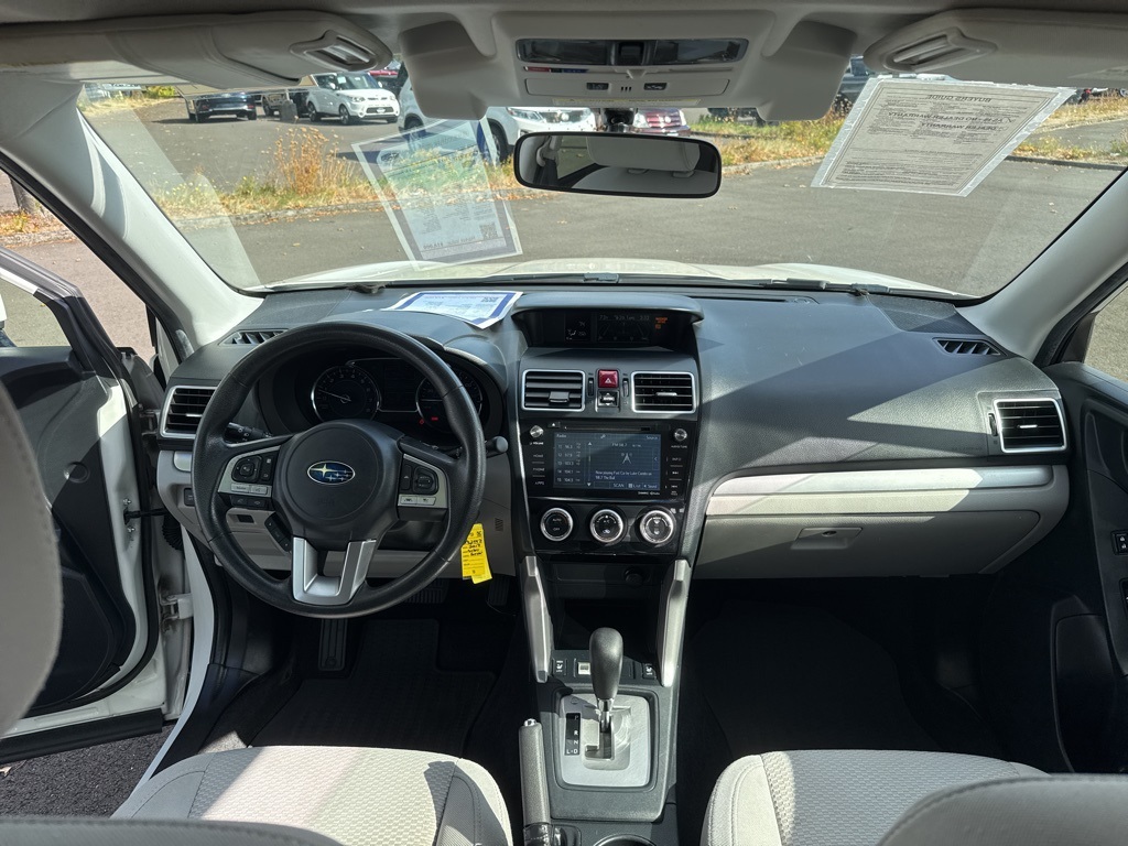 2017 Subaru Forester 2.5i Premium photo 23