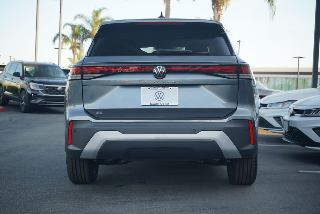 2025 Volkswagen Tiguan SE photo 3