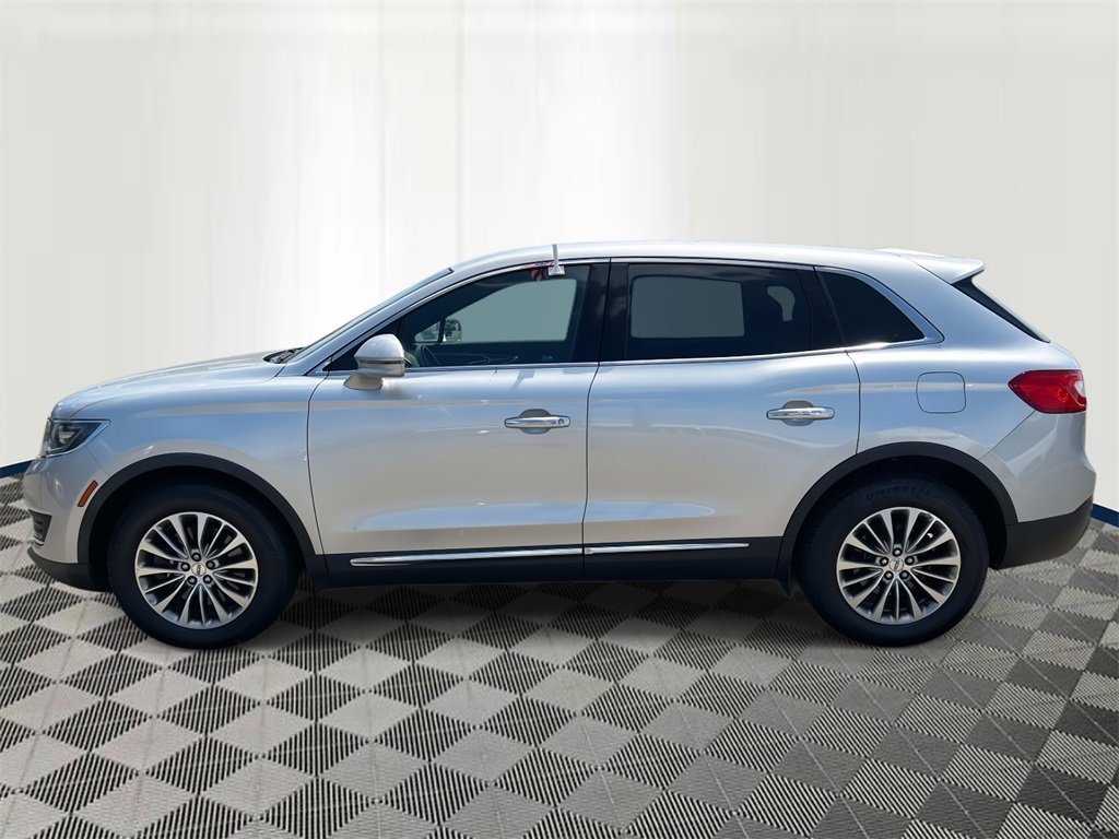 Used 2016 Lincoln MKX Select with VIN 2LMTJ8KR9GBL55942 for sale in Eastpointe, MI