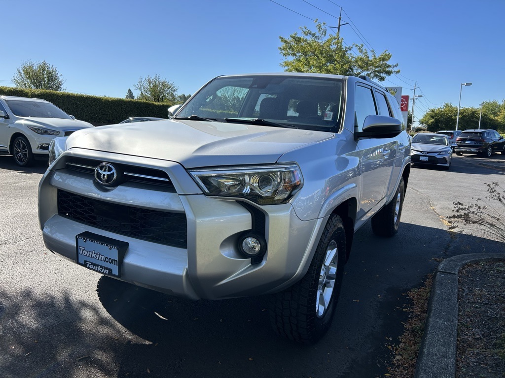 2020 Toyota 4Runner SR5 4WD photo 3