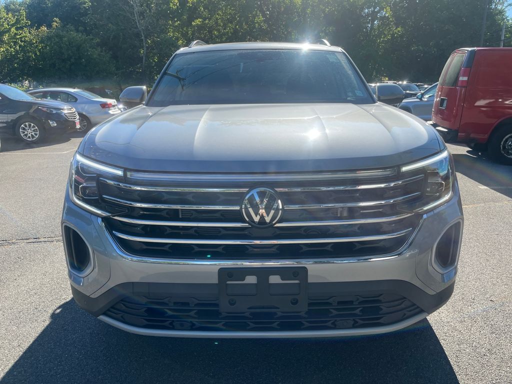 2026 Volkswagen Atlas SE Technology photo 2