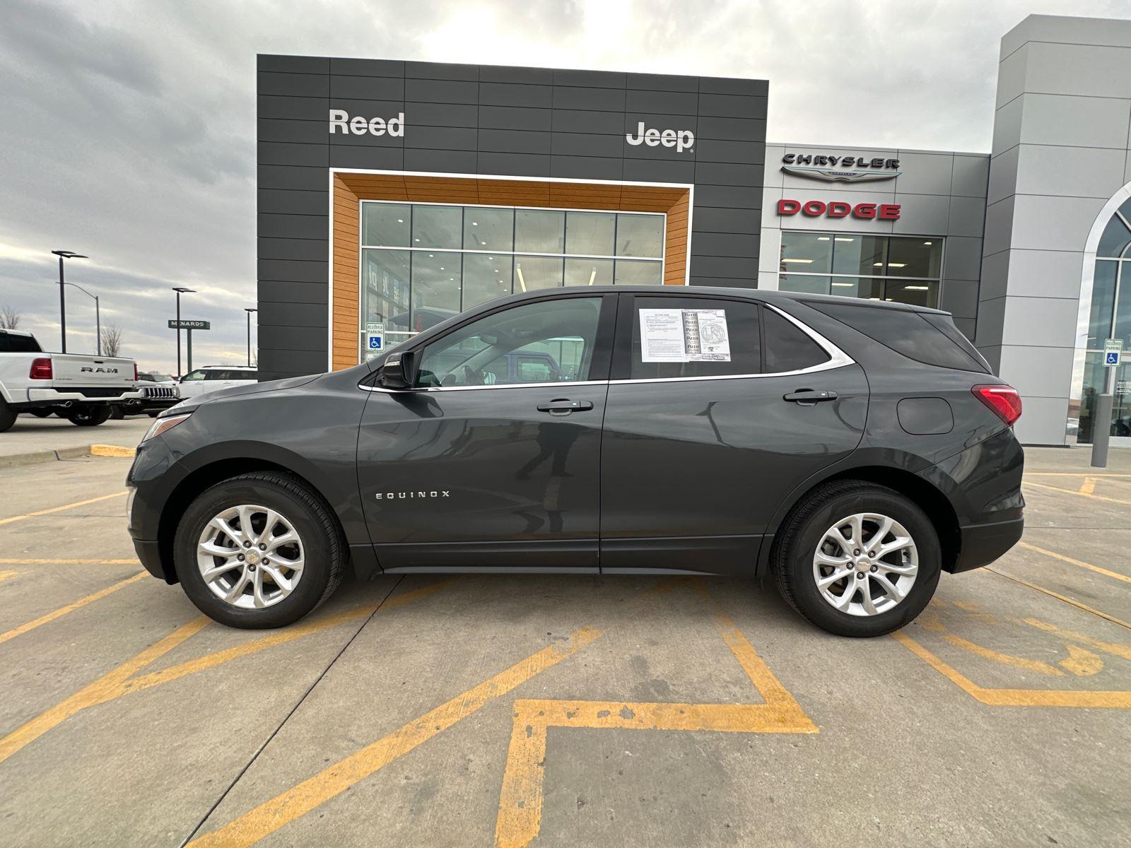 Used 2018 Chevrolet Equinox LT with VIN 2GNAXSEV8J6297874 for sale in Kansas City