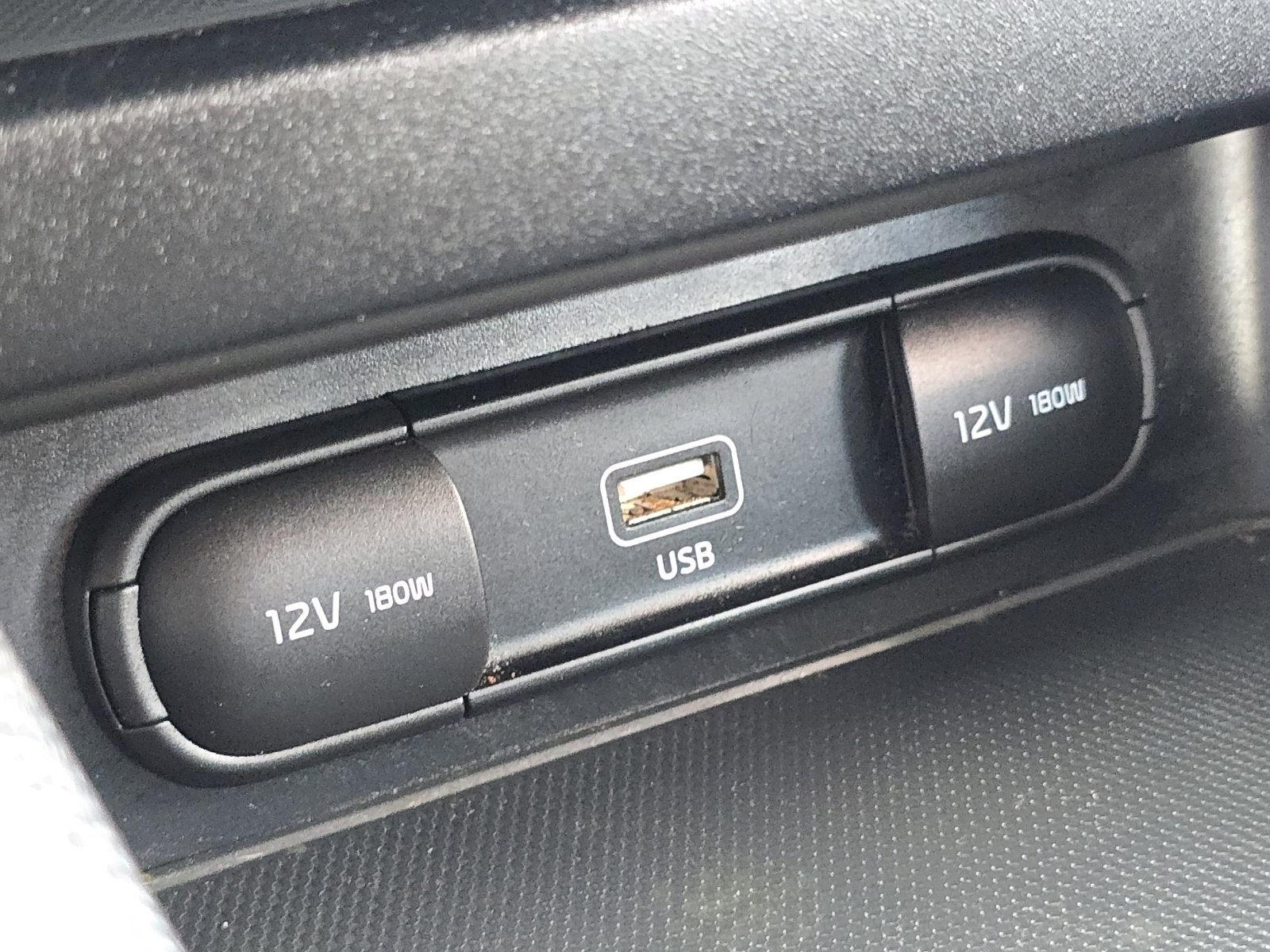2023 Kia Forte LXS photo 4