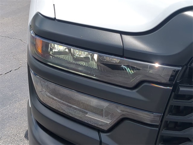 2025 Ram 2500 Tradesman photo 9