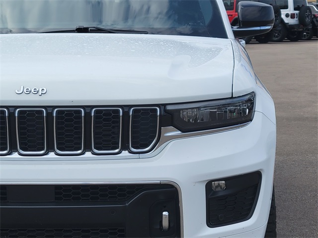 2022 Jeep Grand Cherokee Overland photo 11
