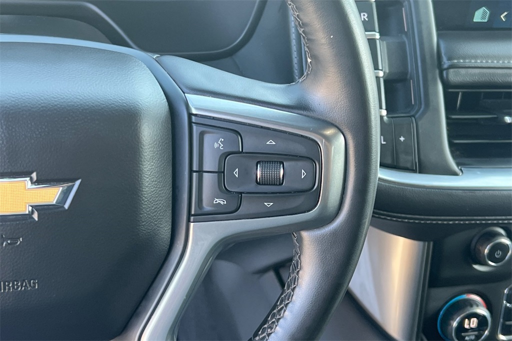2023 Chevrolet Suburban LT photo 31