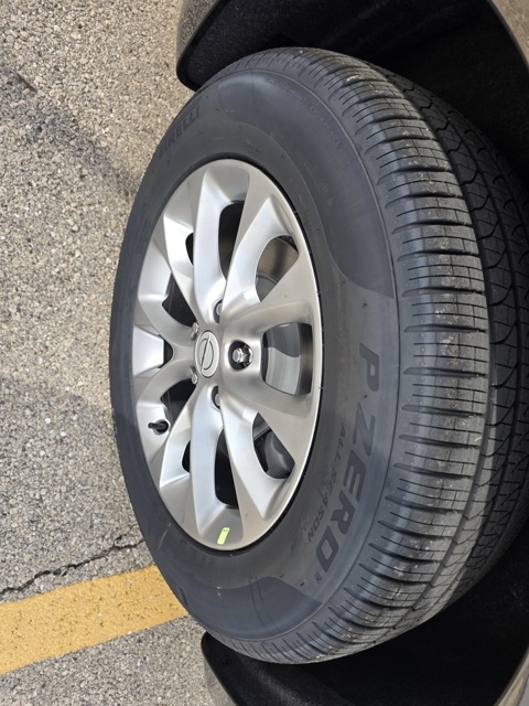 2026 Chrysler Pacifica photo 6