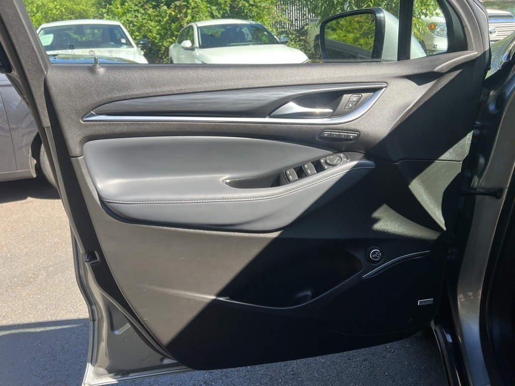 2024 Buick Enclave Premium photo 9