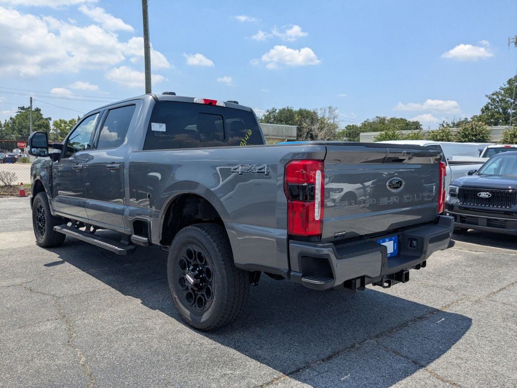 2025 Ford F-250 Lariat photo 6