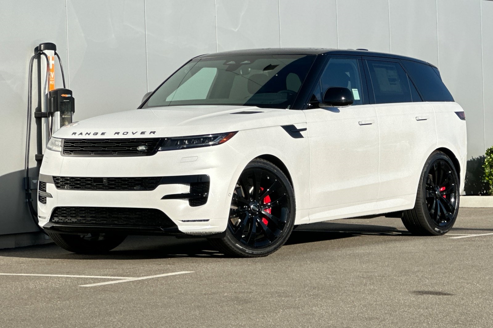 2025 Land Rover Range Rover Sport Dynamic SE's photo