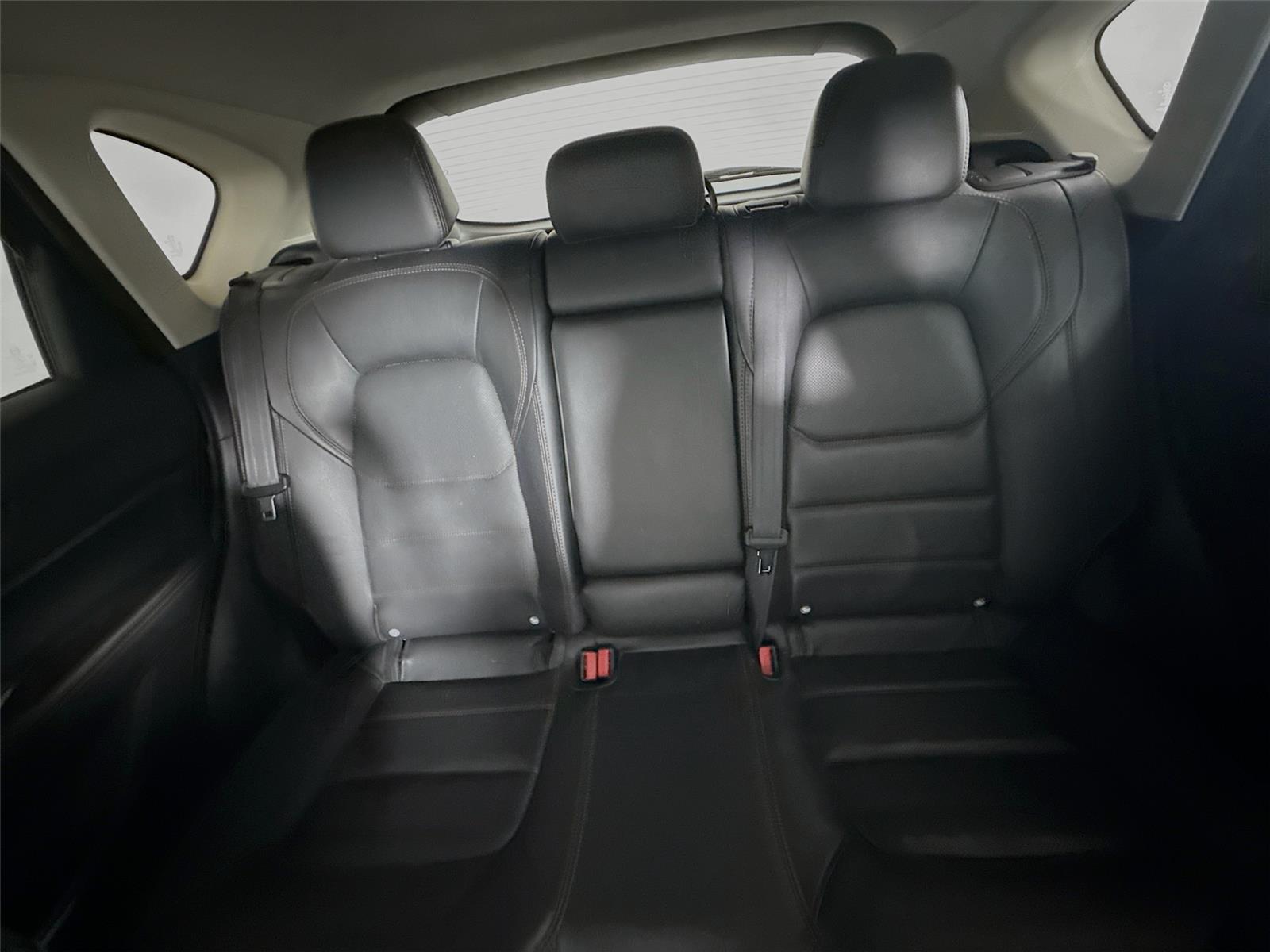 2022 Mazda CX-5 2.5 S Premium photo 11