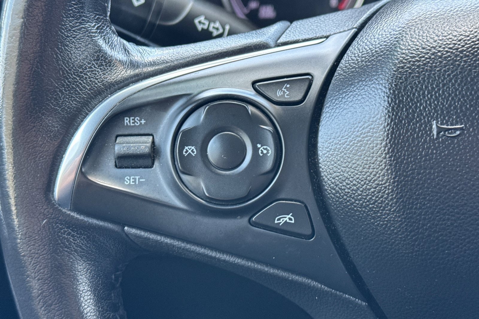 2021 Buick Enclave Essence photo 28