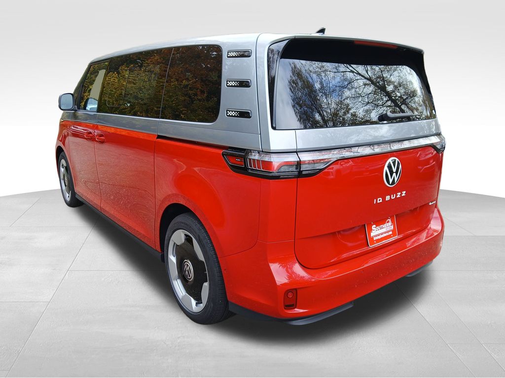 2025 Volkswagen ID. Buzz Pro Plus photo 3