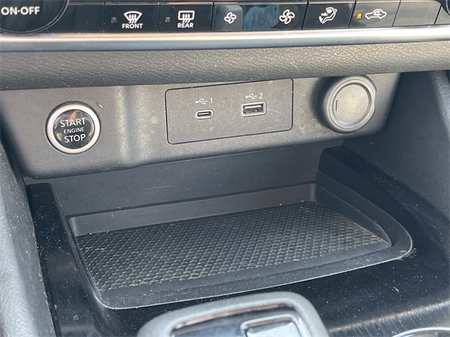 2021 Nissan Rogue SV photo 26