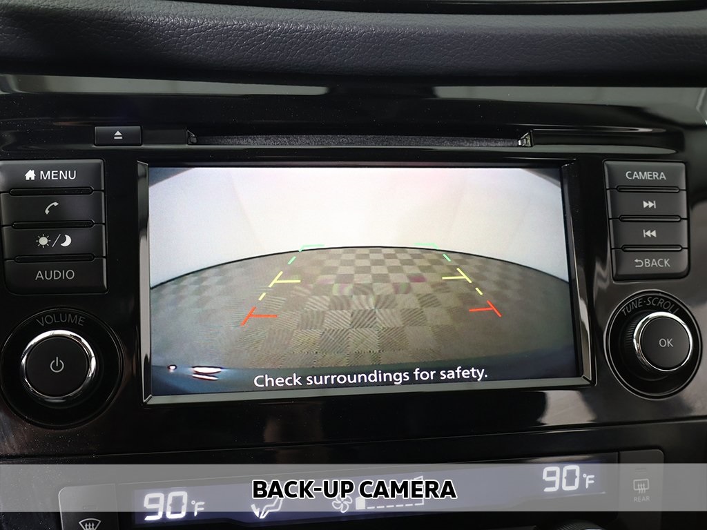 2019 Nissan Rogue SV photo 4