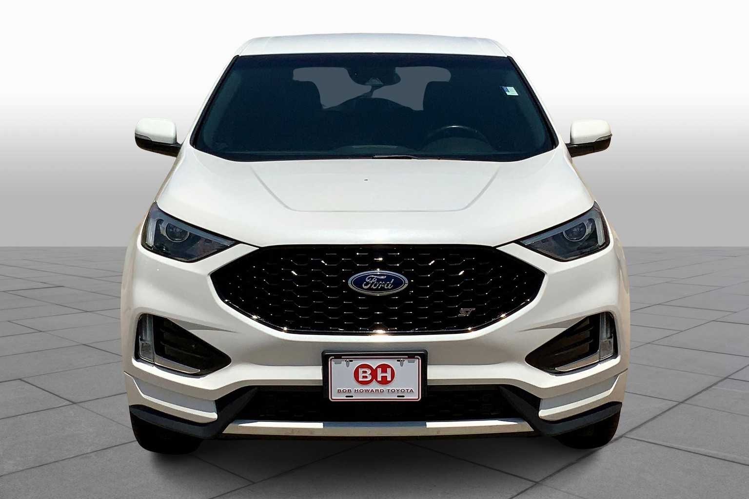 2020 Ford Edge ST photo 3