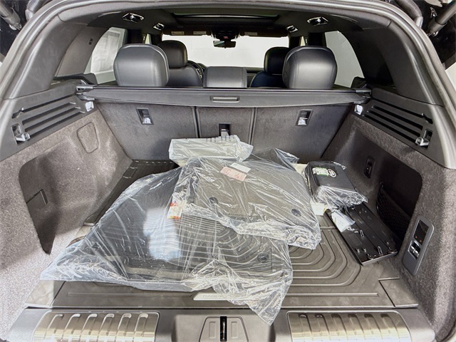 2025 Land Rover Range Rover Sport SE photo 26
