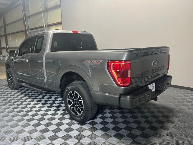 2022 Ford F-150 XLT photo 3