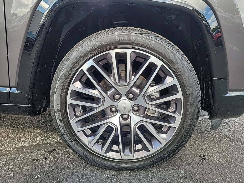 Used 2022 Granite Crystal Metallic Clearcoat Jeep Limited image 14