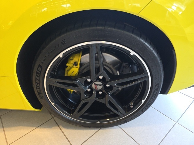 2020 Chevrolet Corvette Stingray 2LT photo 12