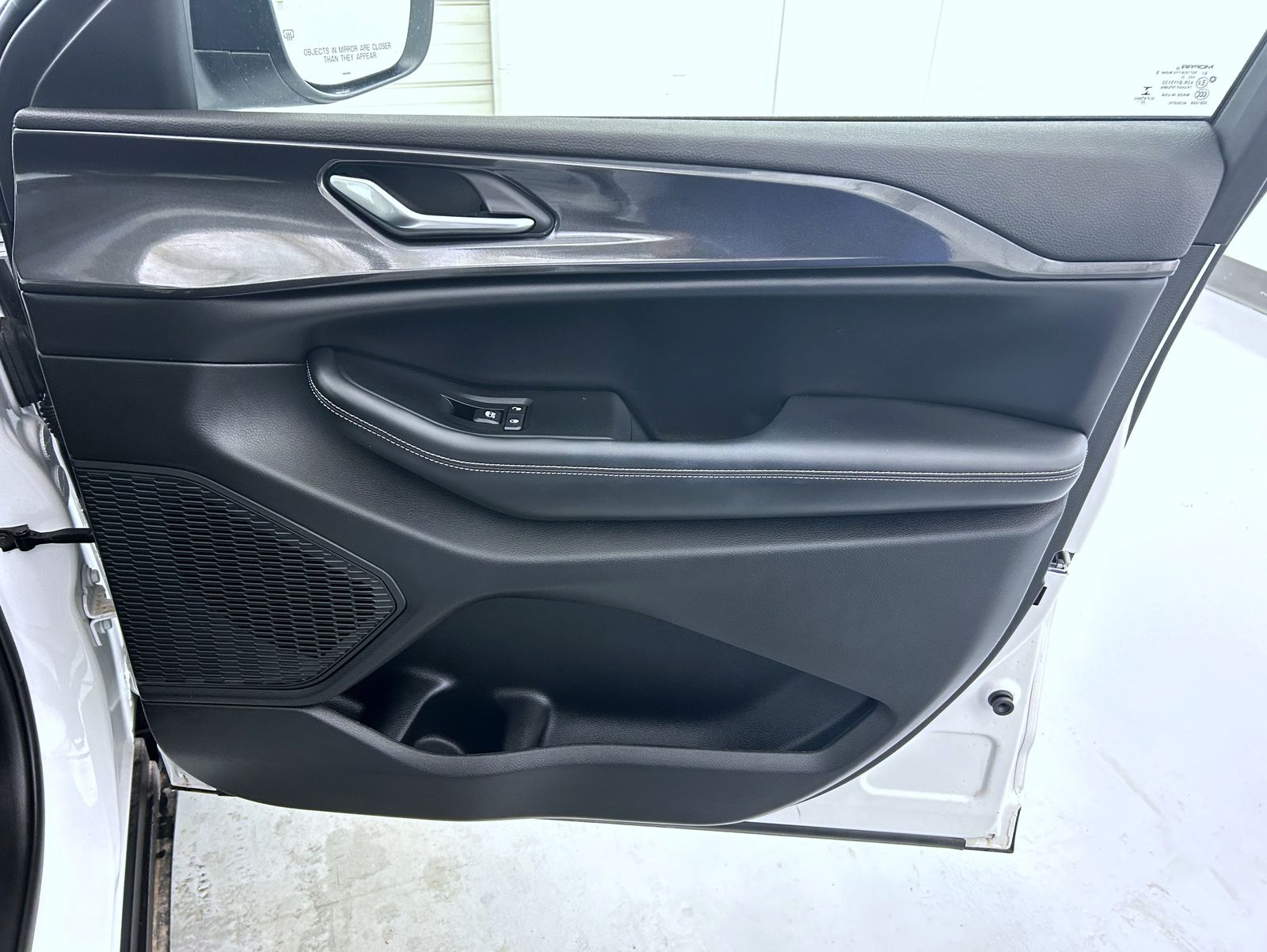 2023 Jeep Grand Cherokee Laredo photo 16