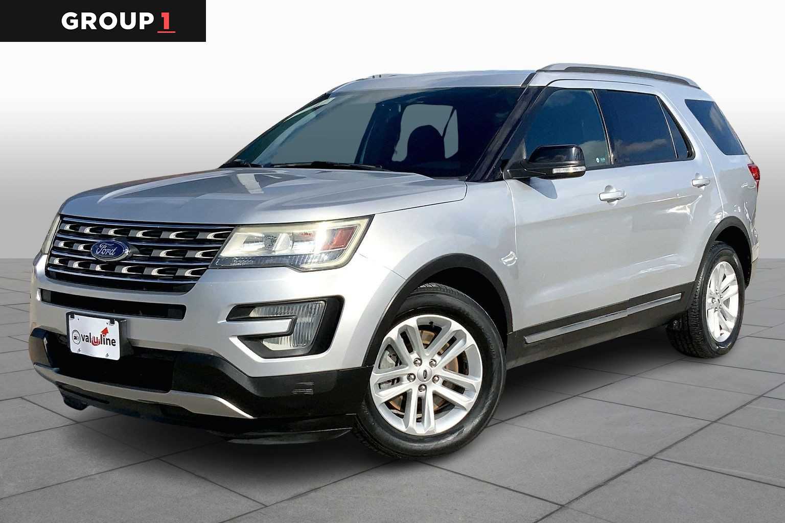 2017 Ford Explorer XLT's photo