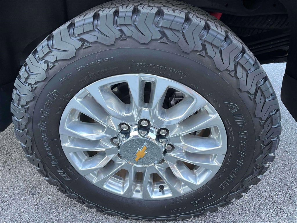 2022 Chevrolet Silverado 2500HD High Country photo 11