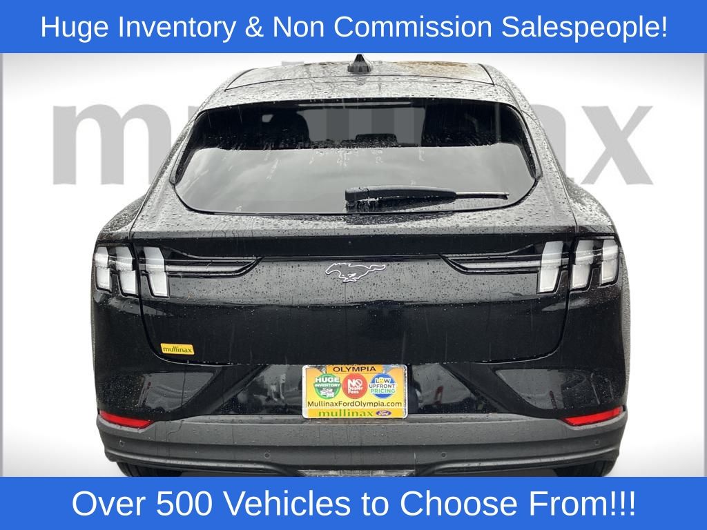 2025 Ford Mustang Mach-E Premium photo 3