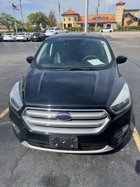 2017 Ford Escape SE photo 2