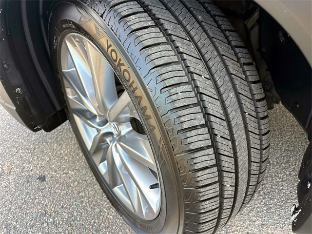 Used 2021 Jet Black Mica Mazda Grand Touring image 7