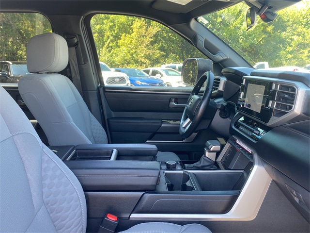2025 Toyota Tundra SR5 photo 10