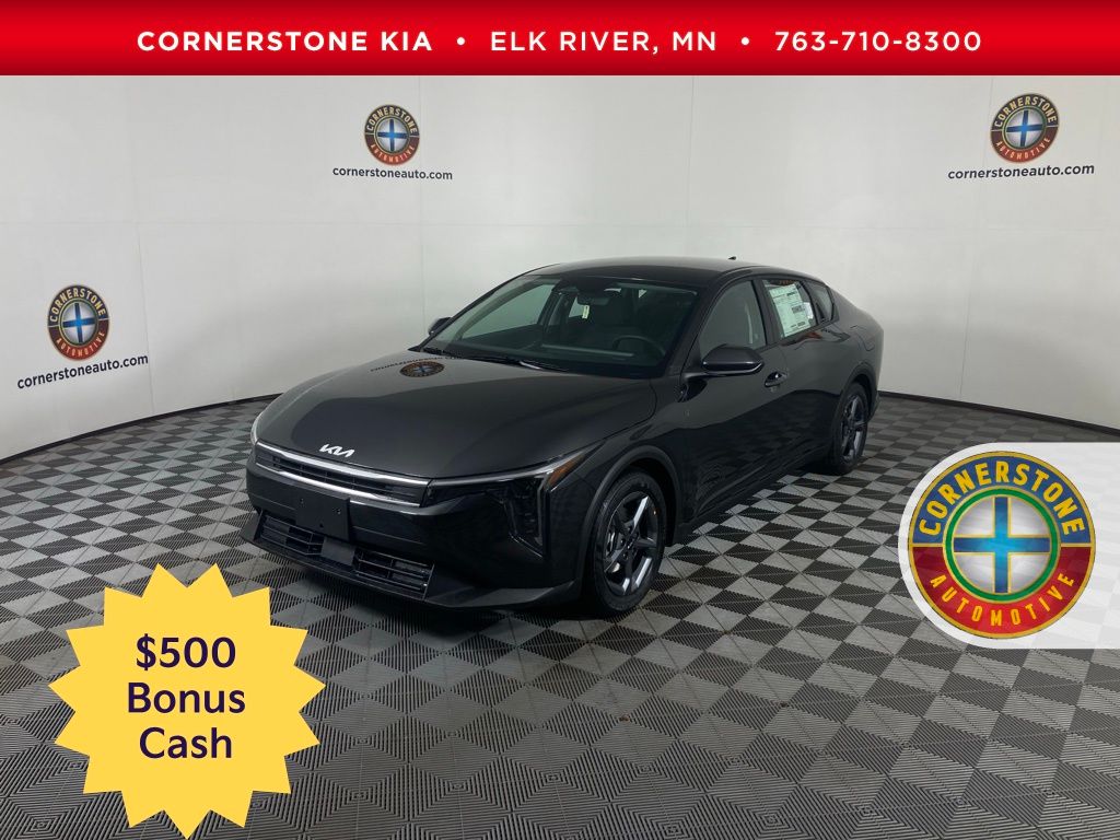 2025 Kia K4 LXS's photo