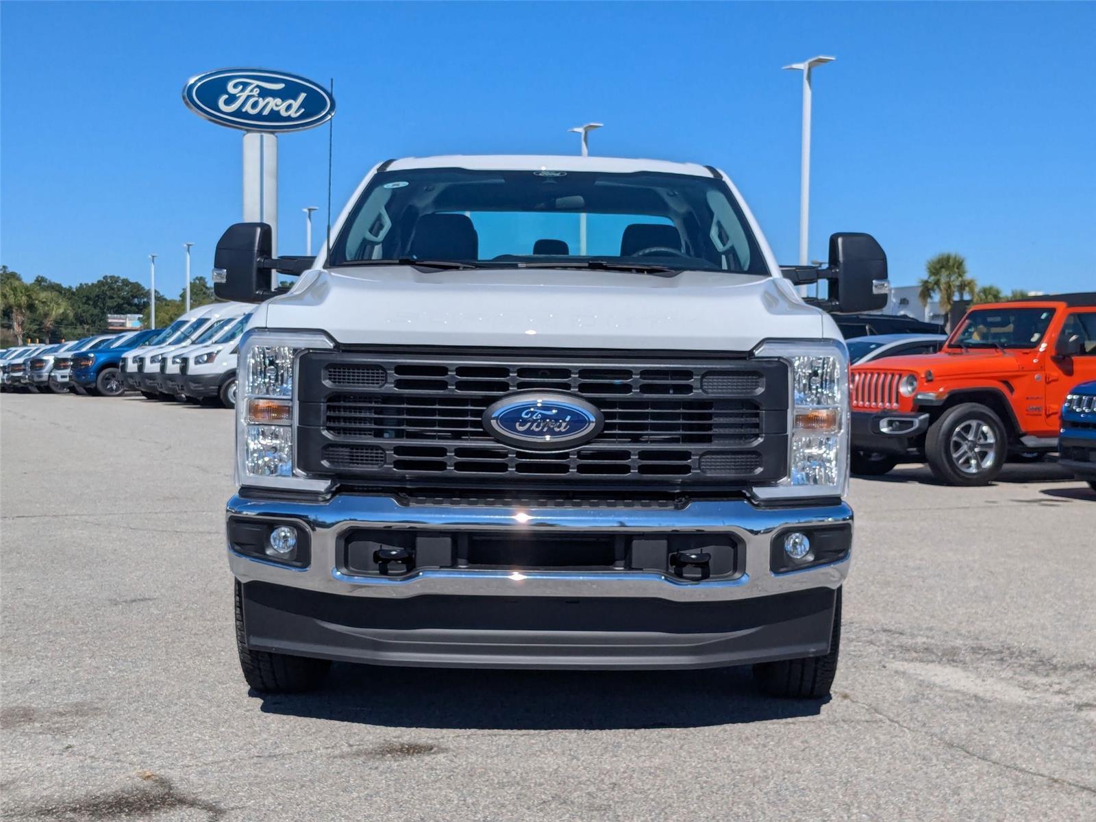 2026 Ford F-350 XL photo 2