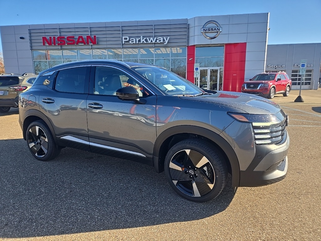2026 Nissan KICKS SR AWD's photo