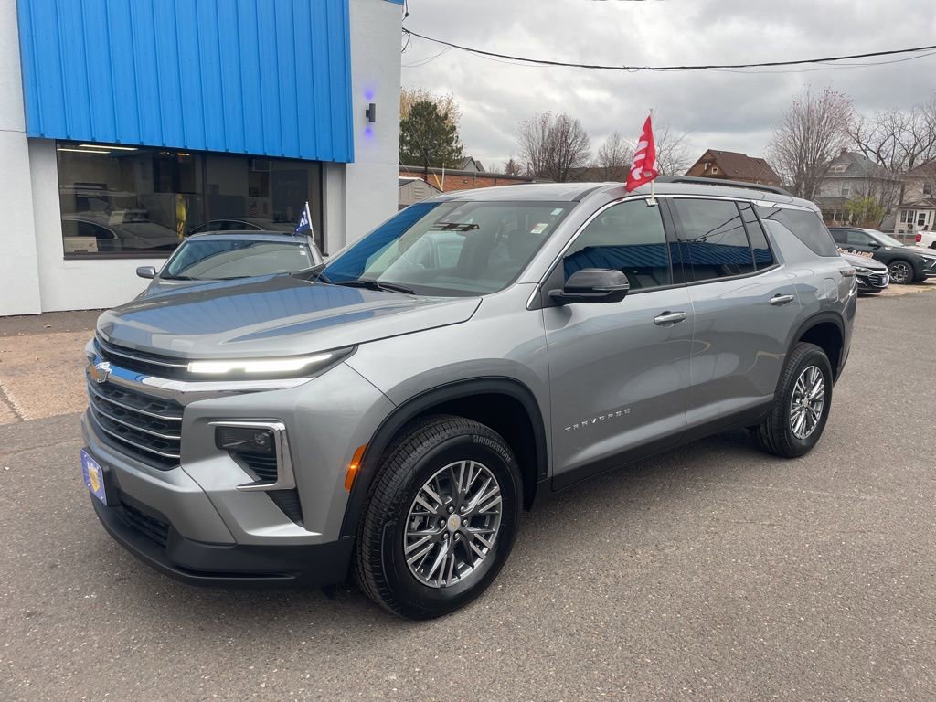 2026 Chevrolet Traverse LT's photo