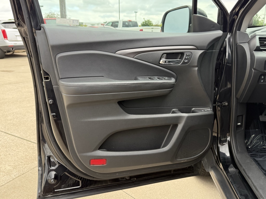 2020 Honda Pilot EX-L photo 12