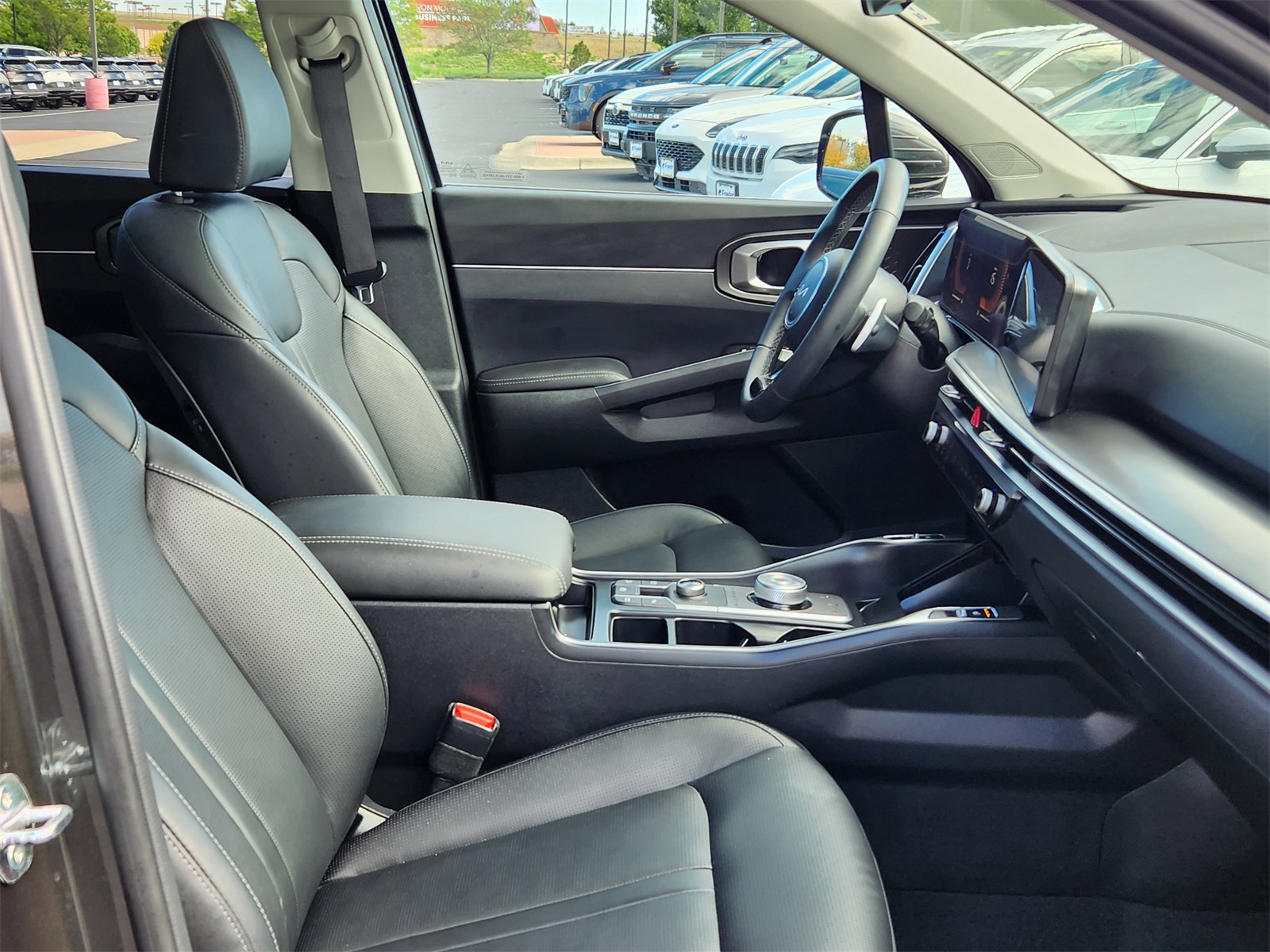 2025 Kia Sorento Hybrid EX photo 13