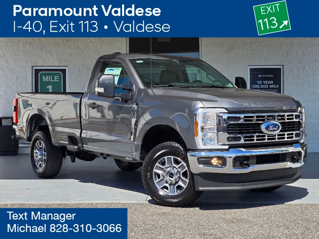 2025 Ford F-350 Super Duty XLT's photo